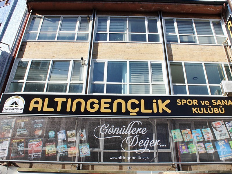 Altın Gençlik